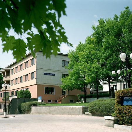 Albergo Casa Dell'Ospite เบรเชีย ภายนอก รูปภาพ