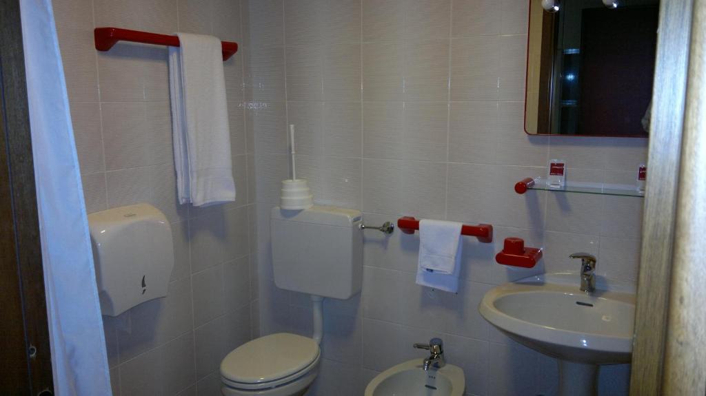 Albergo Casa Dell'Ospite เบรเชีย ห้อง รูปภาพ