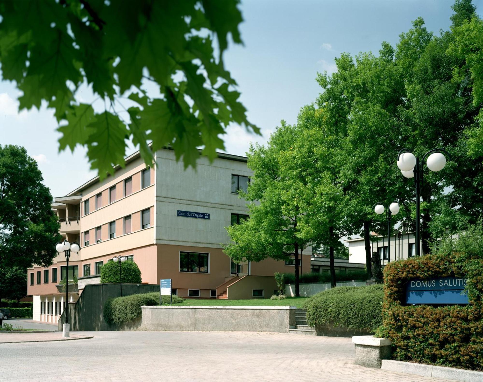 Albergo Casa Dell'Ospite เบรเชีย ภายนอก รูปภาพ