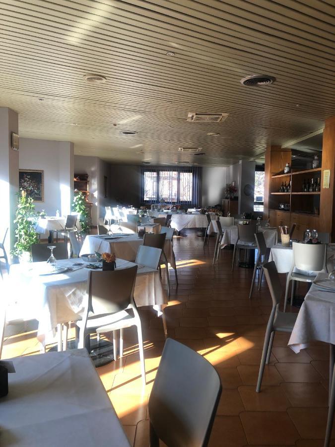 Albergo Casa Dell'Ospite เบรเชีย ภายนอก รูปภาพ